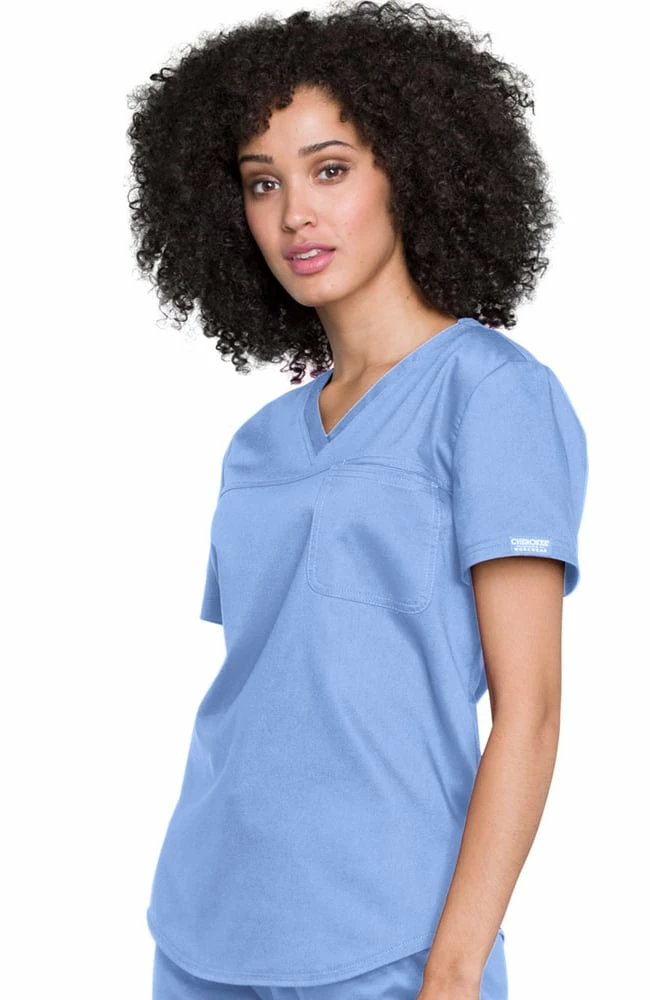 Cherokee Workwear Women's V-Neck Tuck-In Solid Scrub Top 6 Cherokee Workwear Women's V-Neck Tuck-In Solid Scrub Top - Image 4