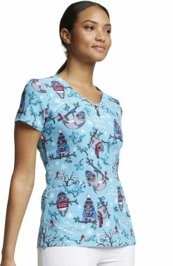 Dickies Women's V-Neck Winter Vibes Print Scrub Top -Scrubs for Women shop 4 di dk852 print 650