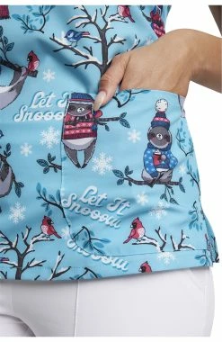 Dickies Women's V-Neck Winter Vibes Print Scrub Top -Scrubs for Women shop 6 di dk852 print 650
